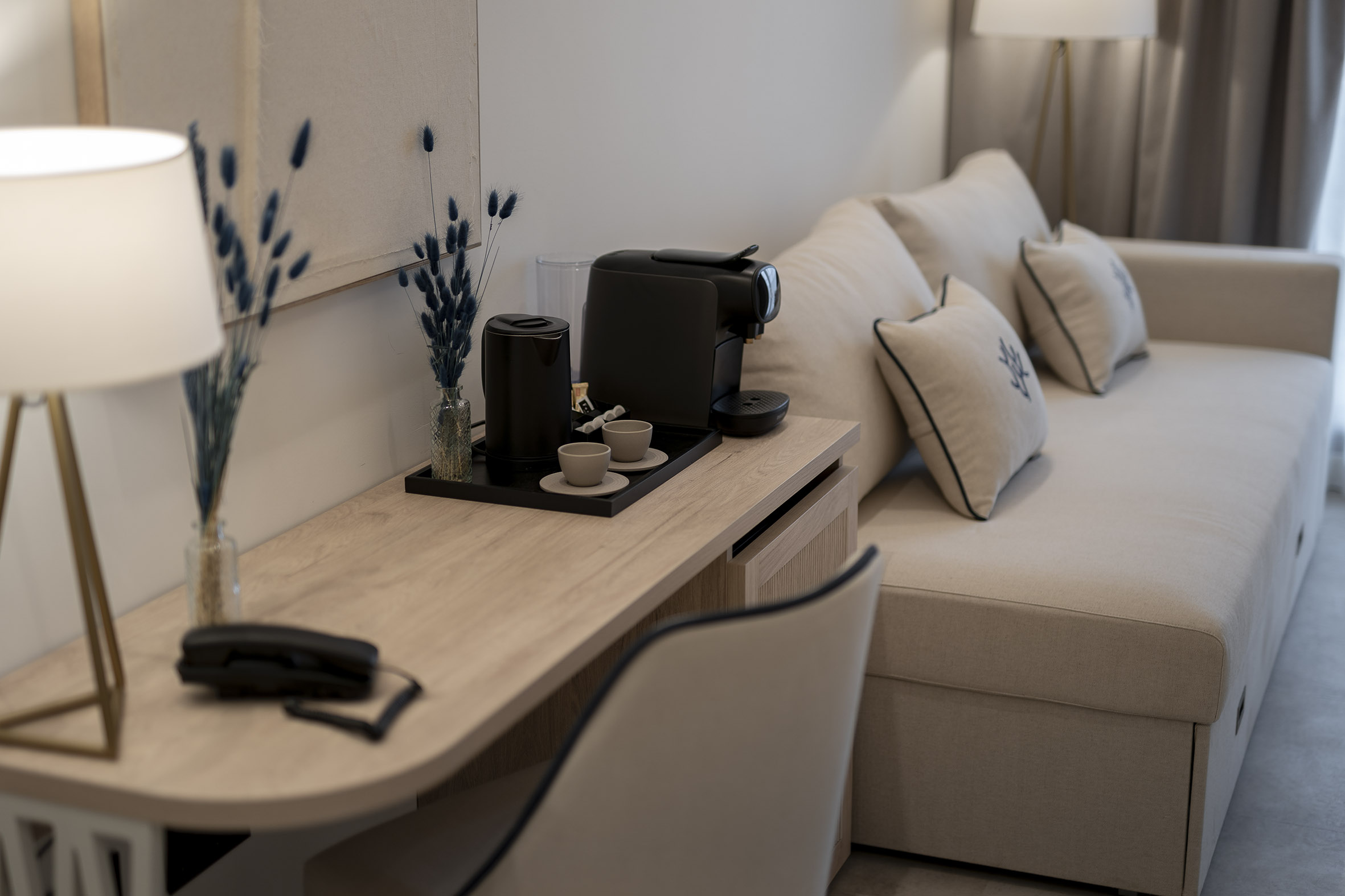 room_image.entity.field_media_image.entity.title.value room_image.entity.field_media_image.entity.alt.value